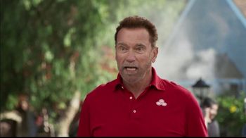 State Farm Super Bowl 2024 TV Spot, 'Like a Good Neighbaaa' Featuring Arnold Schwarzenegger, Danny DeVito - Thumbnail 4