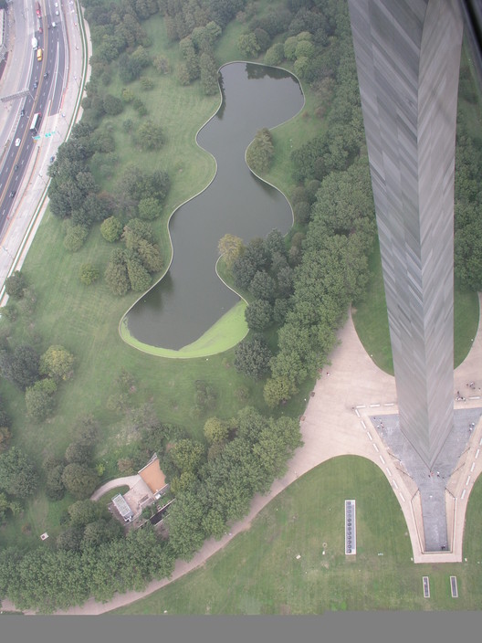 AD Classics: Gateway Arch / Eero Saarinen - Waterfront