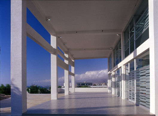 Biblioteca Central Universidad Católica del Norte / Marsino Arquitectos Asociados - Fachada, Pilares