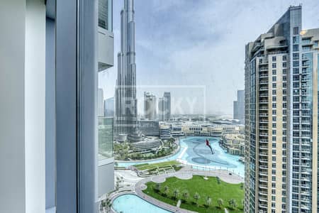 2 Bedroom Flat for Rent in Downtown Dubai, Dubai - Spacious | Fountain and Burj View | Unfurnished