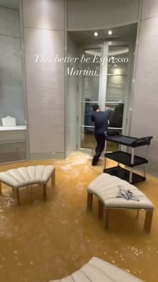  La ville de Toronto envahie par les eaux après des pluies torrentielles et la maison du rappeur Drake en a fait les frais 