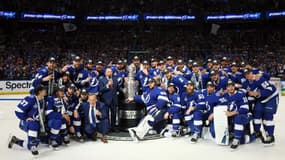 Le Lightning de Tampa Bay sacré pour la deuxième année consécutive en NHL