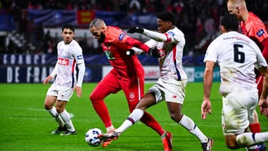 Le milieu de terrain du FC Rouen Mustapha Benzia face à Lille le 20 décembre 2024