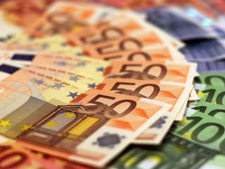 Image d'illustration - Des billets de 50 et de 100 euros