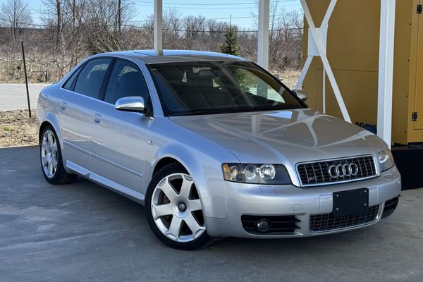 2005 Audi S4 Sedan