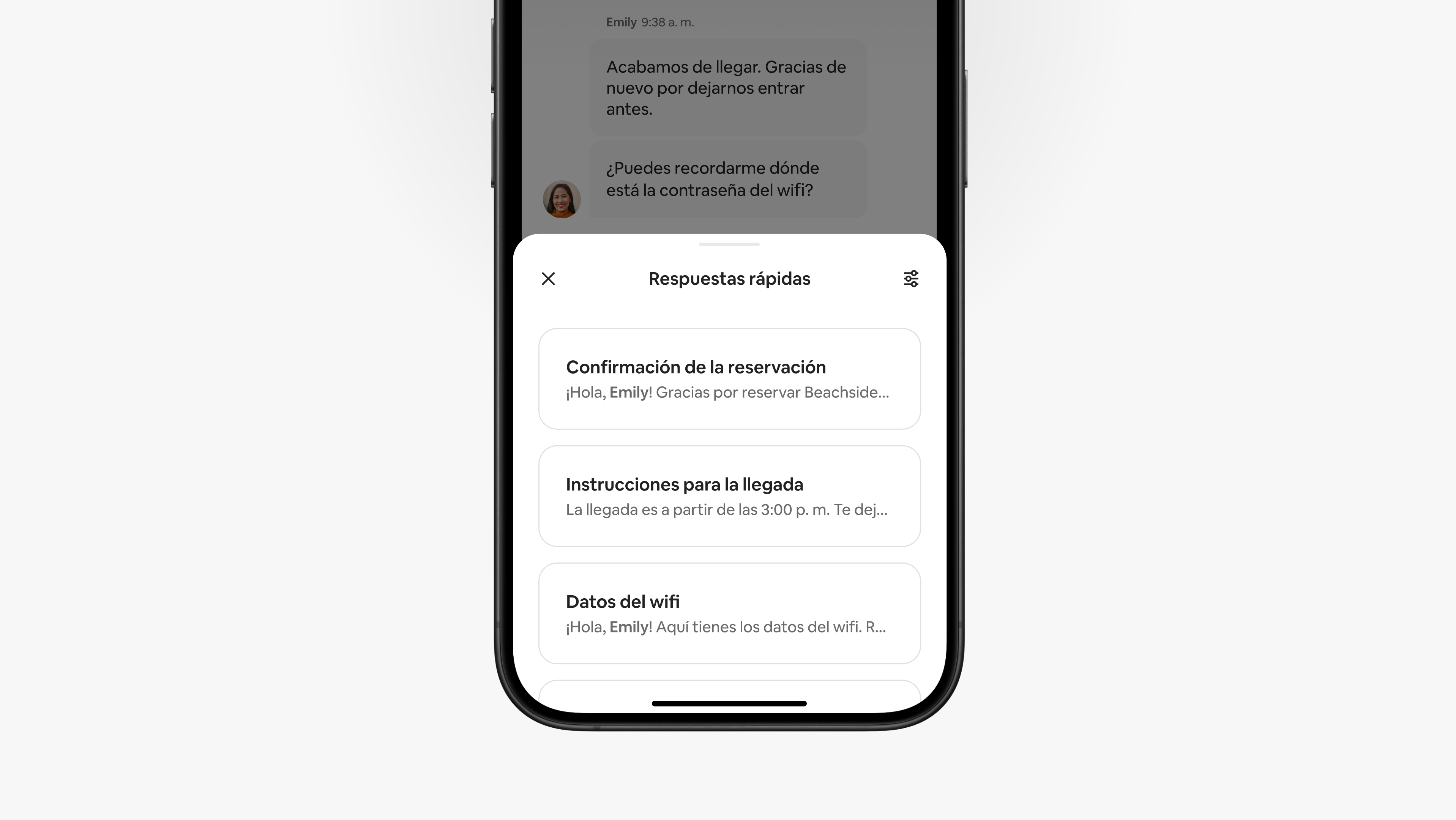 Una pantalla en la aplicación de Airbnb muestra un menú de respuestas rápidas que un anfitrión puede usar para contestar a un huésped durante su conversación.