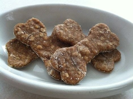 Easy homemade dog treats with added health benefits! .  Free tutorial with pictures on how to cook pet food in under 45 minutes by cooking and baking with whole wheat flour, rolled oats, and peanut butter. How To posted by Andrea Arch.  in the Recipes section Difficulty: Simple. Cost: Absolutley free. Steps: 10