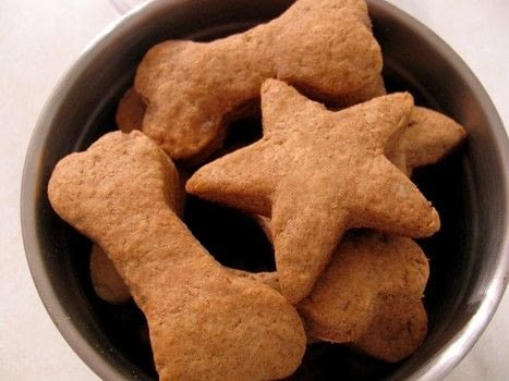 Easy homemade dog treats with added health benefits! .  Free tutorial with pictures on how to cook pet food in under 45 minutes by cooking and baking with whole wheat flour, rolled oats, and peanut butter. How To posted by Andrea Arch.  in the Recipes section Difficulty: Simple. Cost: Absolutley free. Steps: 10