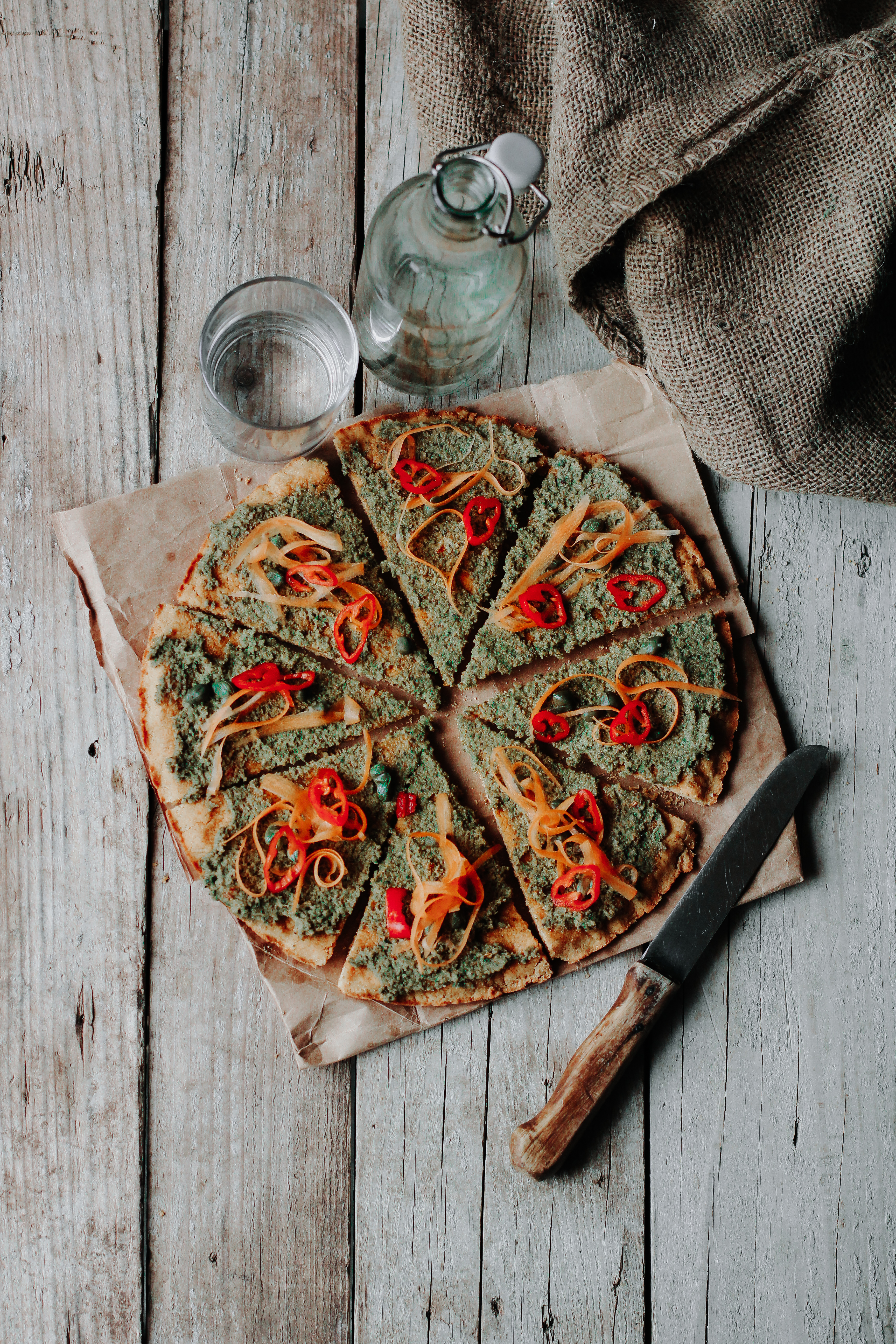 foodiesfeed.com vegan-pizza