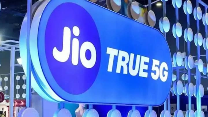 Reliance offers extra benefits worth Rs 700 on Jio 8th anniversary on recharges, here' all you need to know