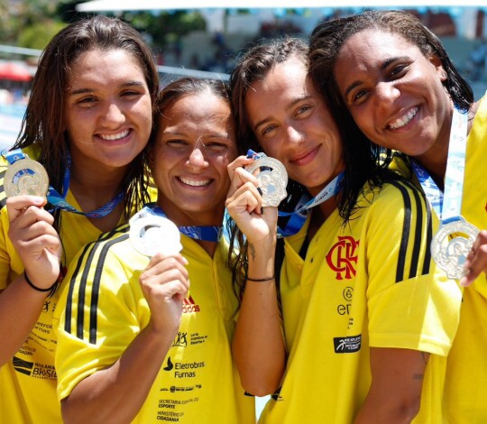 Flamengo ENS fatura mais três medalhas de ouro no terceiro dia de Brasileiro de Natação