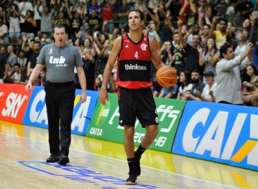 Mogi x Flamengo - 12/05/2018 - NBB 10