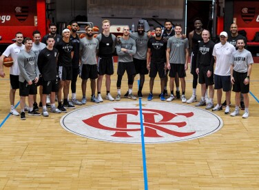 Treino dos times da copa Internacional Fiba na Gávea