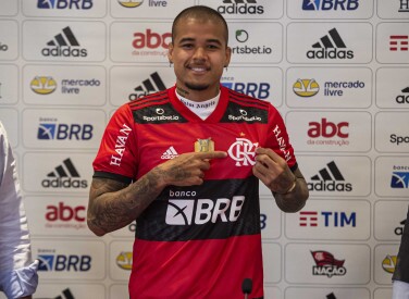 Chegada e apresentação do atleta Kenedy ao Flamengo - 27-08-2021