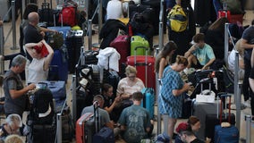 Global software outage cancels Chicago flights, delays Metra trains