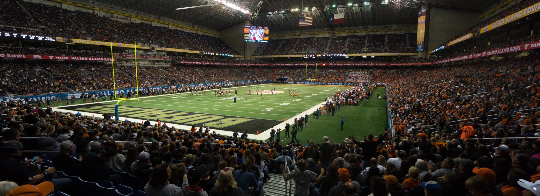 Alamo Bowl will be playing at Alamodome in San Antonio