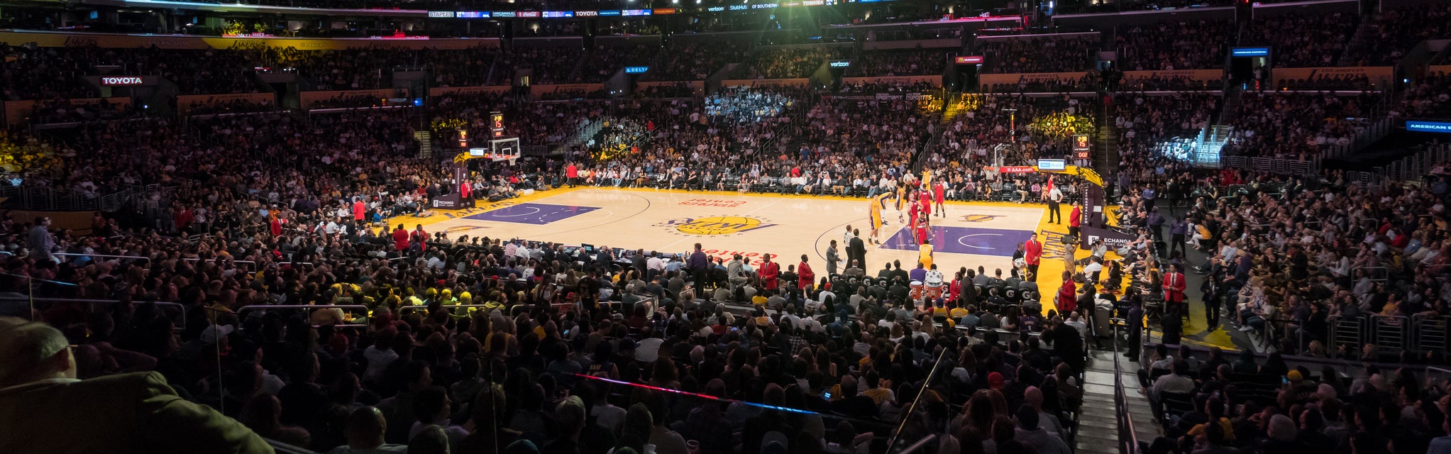 Los Angeles Lakers will be playing Philadelphia 76ers at Crypto.com Arena in Los Angeles