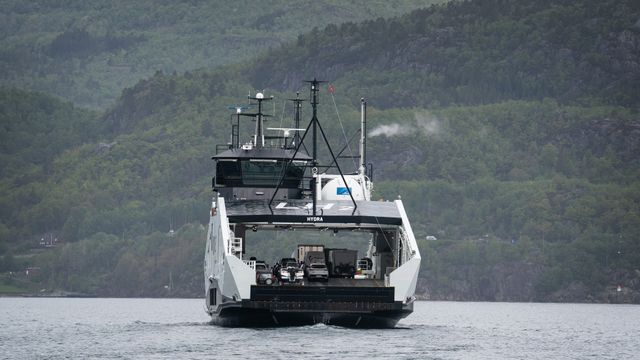 Verdens første hydrogenferge møter stor internasjonal interesse