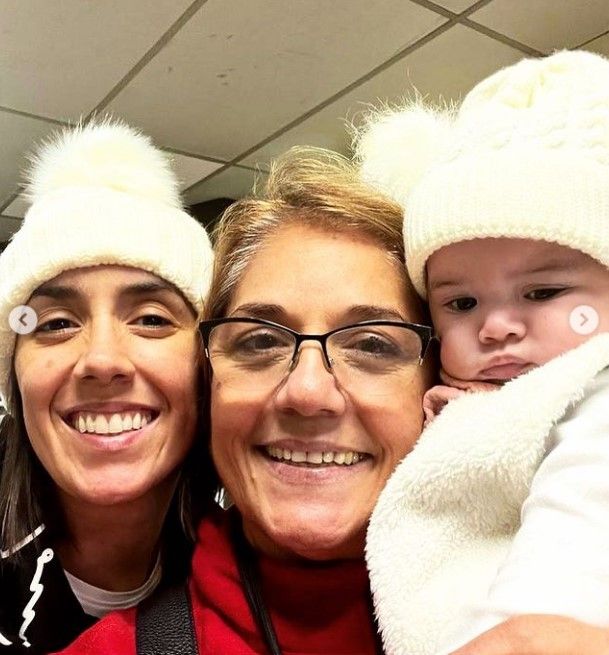 Janette with her mother and daughter Lyra