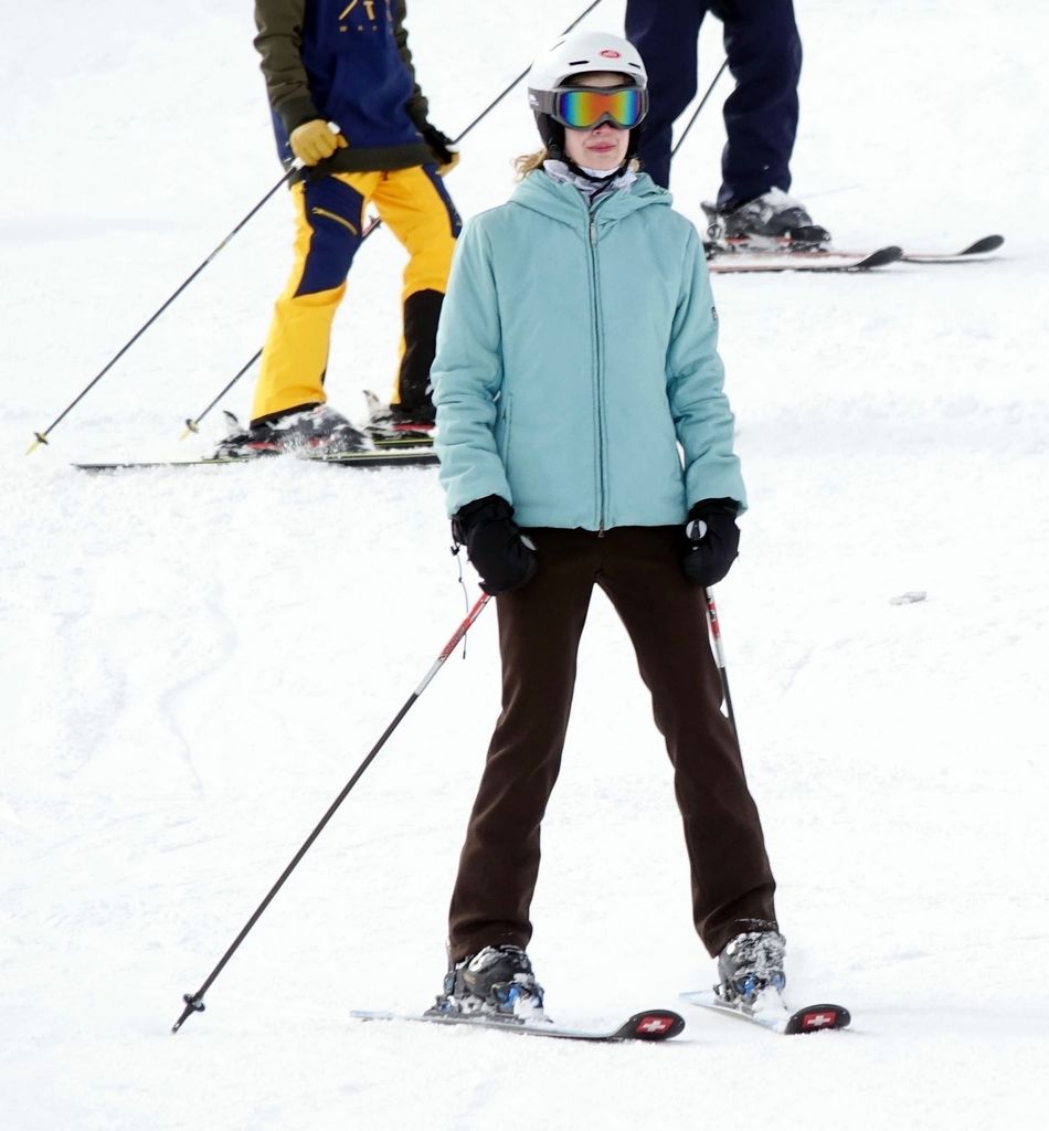 Lady Louise Windsor skiing