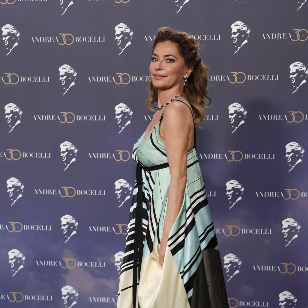 Shania Twain's alternative look has hidden meaning in latest photo