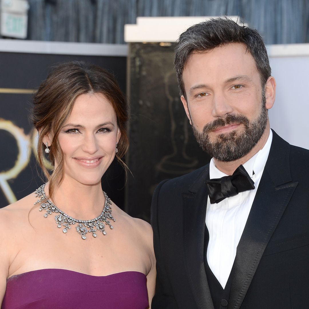 Ben Affleck and Jennifer Garner are glowing together after Jennifer Lopez files for divorce