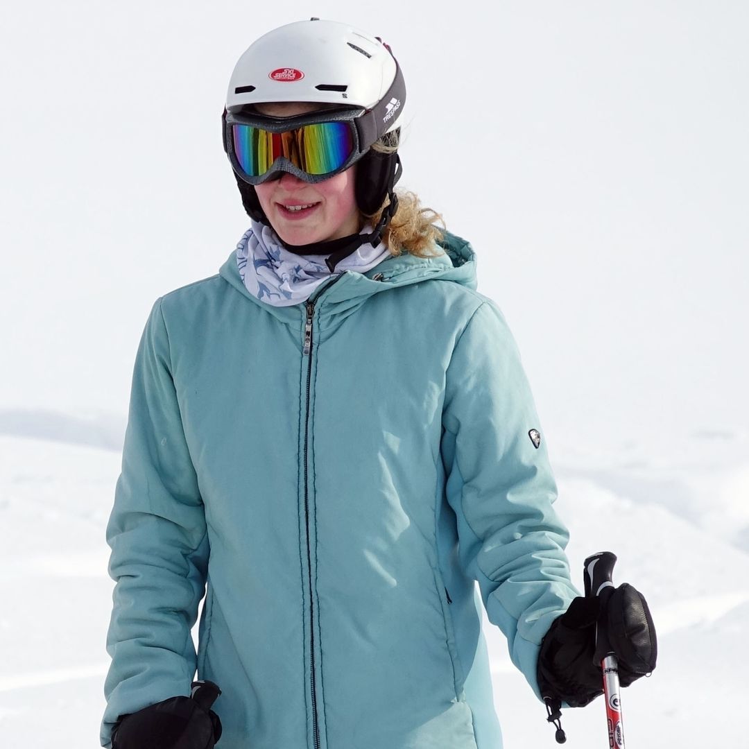 Lady Louise Windsor joins Duke and Duchess of Edinburgh for glitzy ski break – see photos