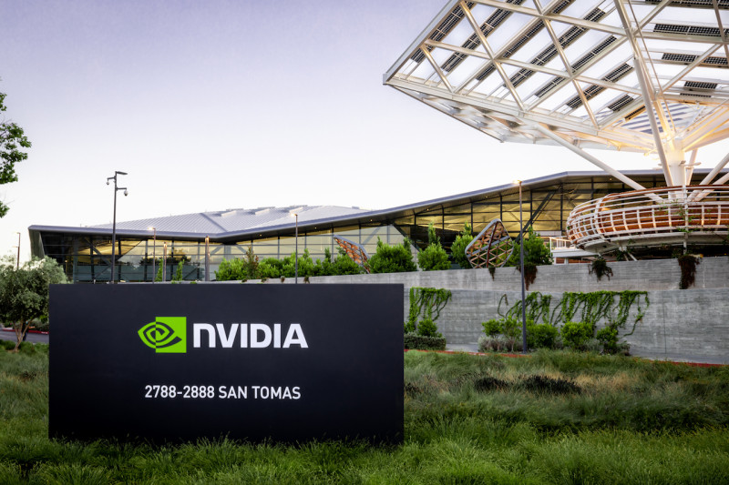 台經院景氣預測中心主任孫明德對媒體表示，「看這兩天的股價輝達NVIDIA (22日到25日跌幅9.11%)到底最近跌了多少，如果可繼續帶動，怎麼跌成這個樣子？AI PC賣的好不好？如果不行的話，AI可能就會面臨到一個轉型的過程。」(圖為輝達的資料照)   圖：取自 NVIDIA 官網