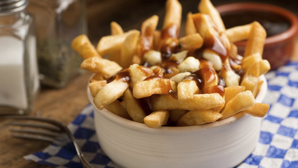 La poutine a été créée à la fin des années 50, mais ce n'est que dans la dernière décennie qu'elle a acquis la notoriété qu'on lui connaît aujourd'hui.