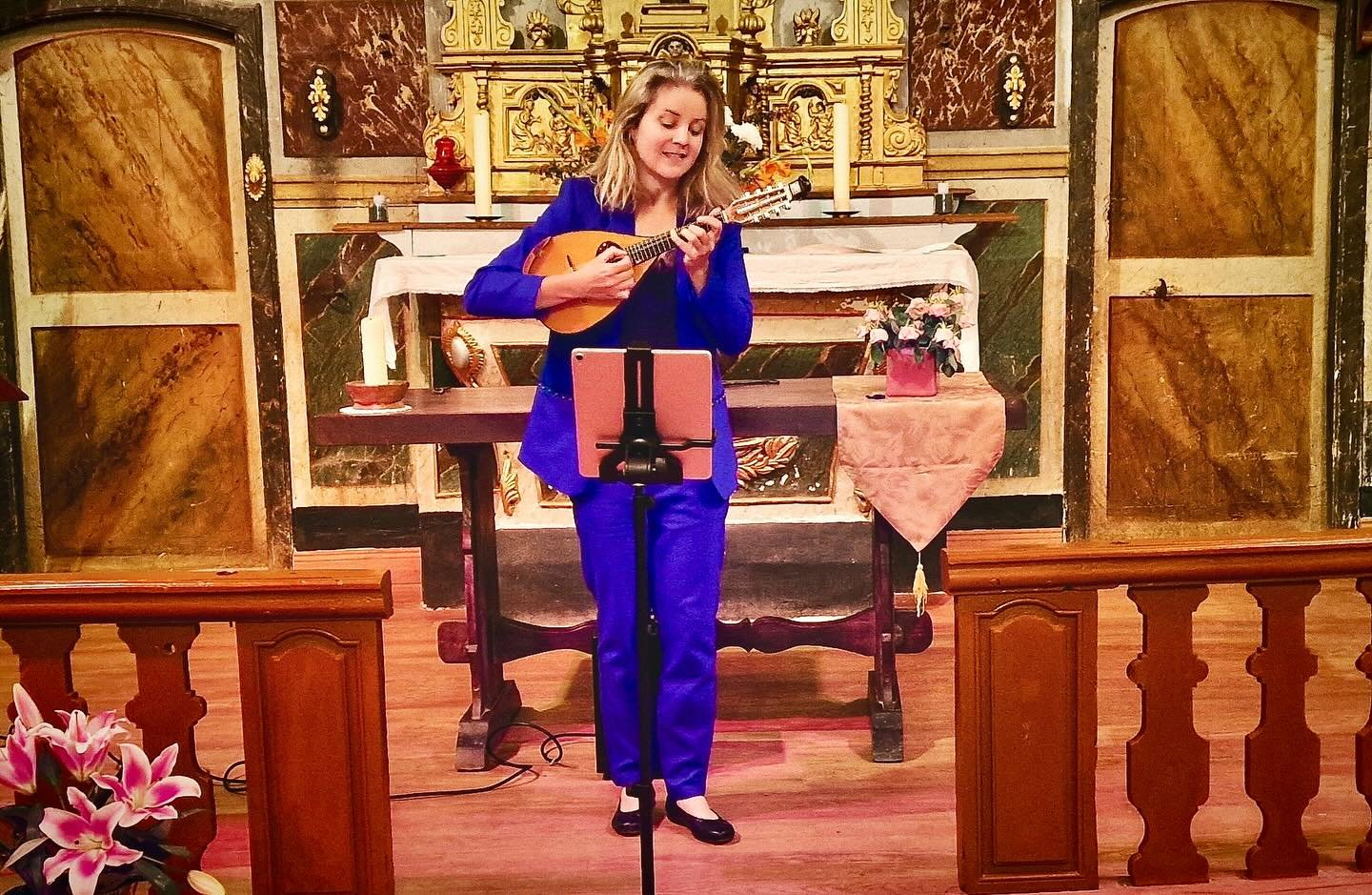 The smile to play the program from my latest &laquo;&nbsp;new line&nbsp;&raquo; record !
#concert #solo #cd #newalbum #newline #livemusic #classicalmusic #mandolin #mandoline #goodvibes #smile #musician #newline