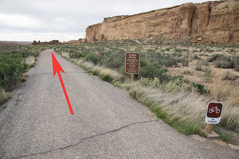 Trail to Pueblo Bonito Ruins