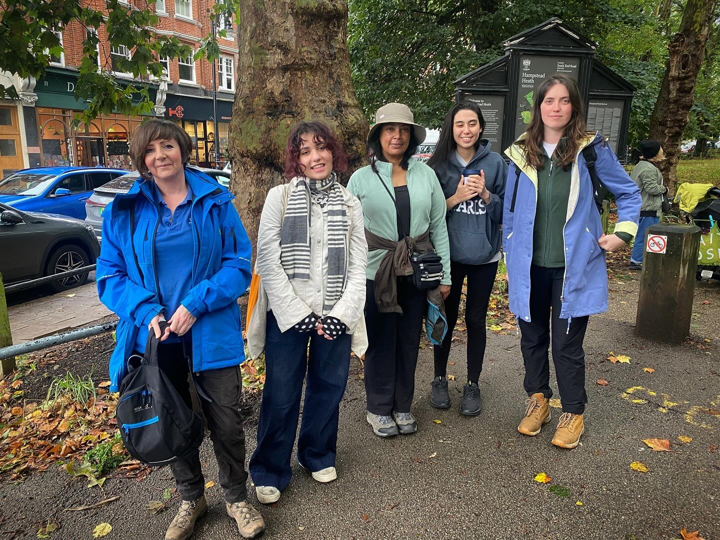 Come and join our women&rsquo;s walk tomorrow (Weds) and every first Wednesday of the month at 9.30am, meeting at Hampstead Heath Overground and including free tea, coffee and biscuits afterwards if you fancy.

#womenswalk #hampsteadheath #heathhands