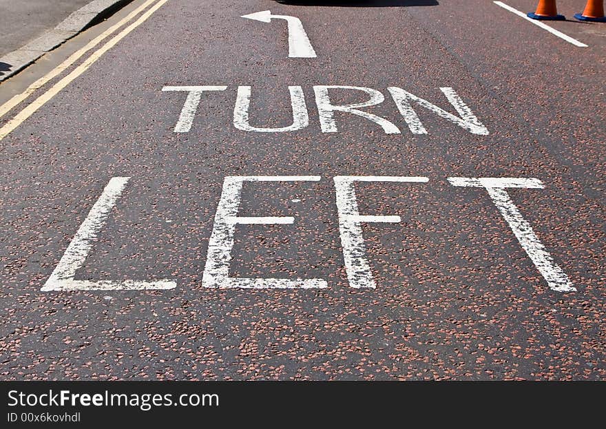 Turn left sign