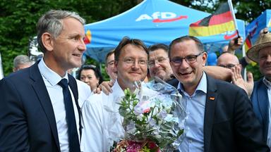 Björn Höcke, Robert Sesselmann und Tino Chrupalla bei der AfD-Wahlparty