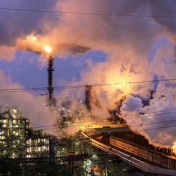 Abgase am Thyssenkrupp-Stahlwerk in Duisburg.