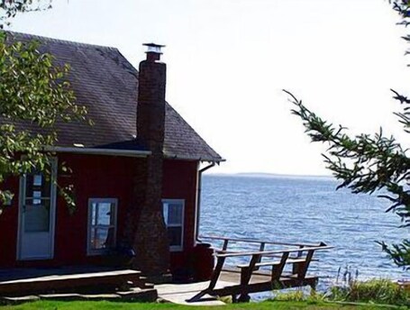 Image of House At The Point - Rustic Cottage on Ocean's Edge