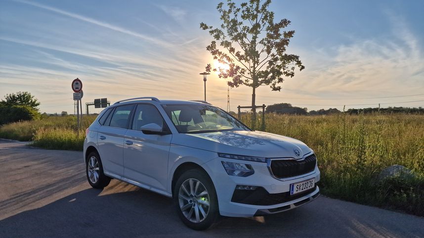 Der Geheim-Golf im Škoda-Gewand: Ein aufgebockter Kleinwagen Kamiq erfreut im Alltag