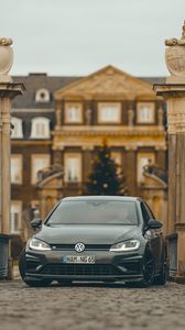 Preview wallpaper volkswagen, car, gray, columns, palace