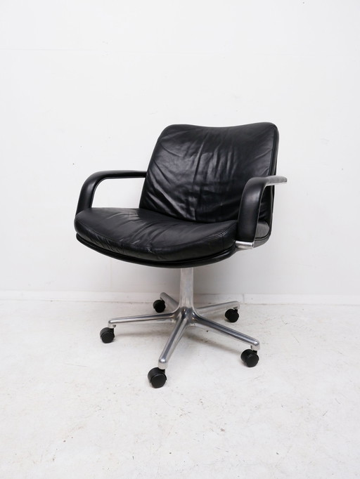 Artifort black leather office chair