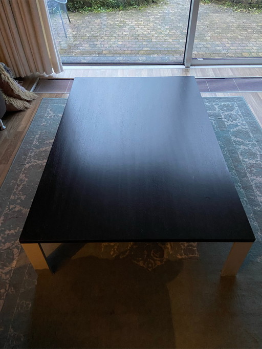 Leolux coffee table 145x94x31