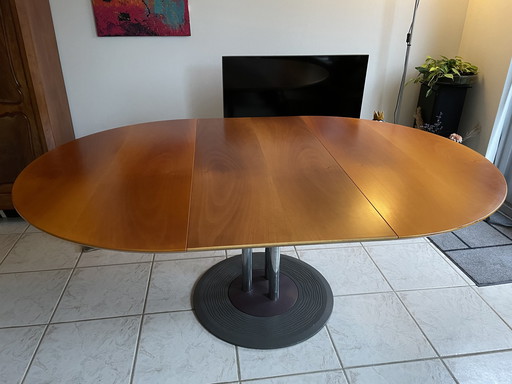 Leolux table