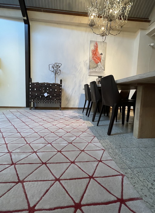 Leolux Girisha carpet red