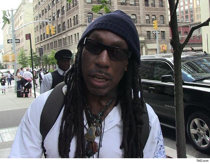 Ex-Dave Matthews Band Violinist Boyd Tinsley Sued for Sexual Harassment :: 0517-boyd-tinsley-tmz-7