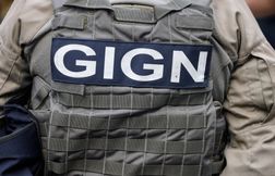 Le GIGN vient interpeller un suspect, il tombe par hasard sur l’évadé de Mo…