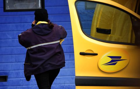 La Poste soupçonnée d’homicide involontaire après des suicides de salariés