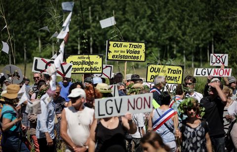 Un week-end de manifestations en Gironde contre le projet de LGV Sud-Ouest