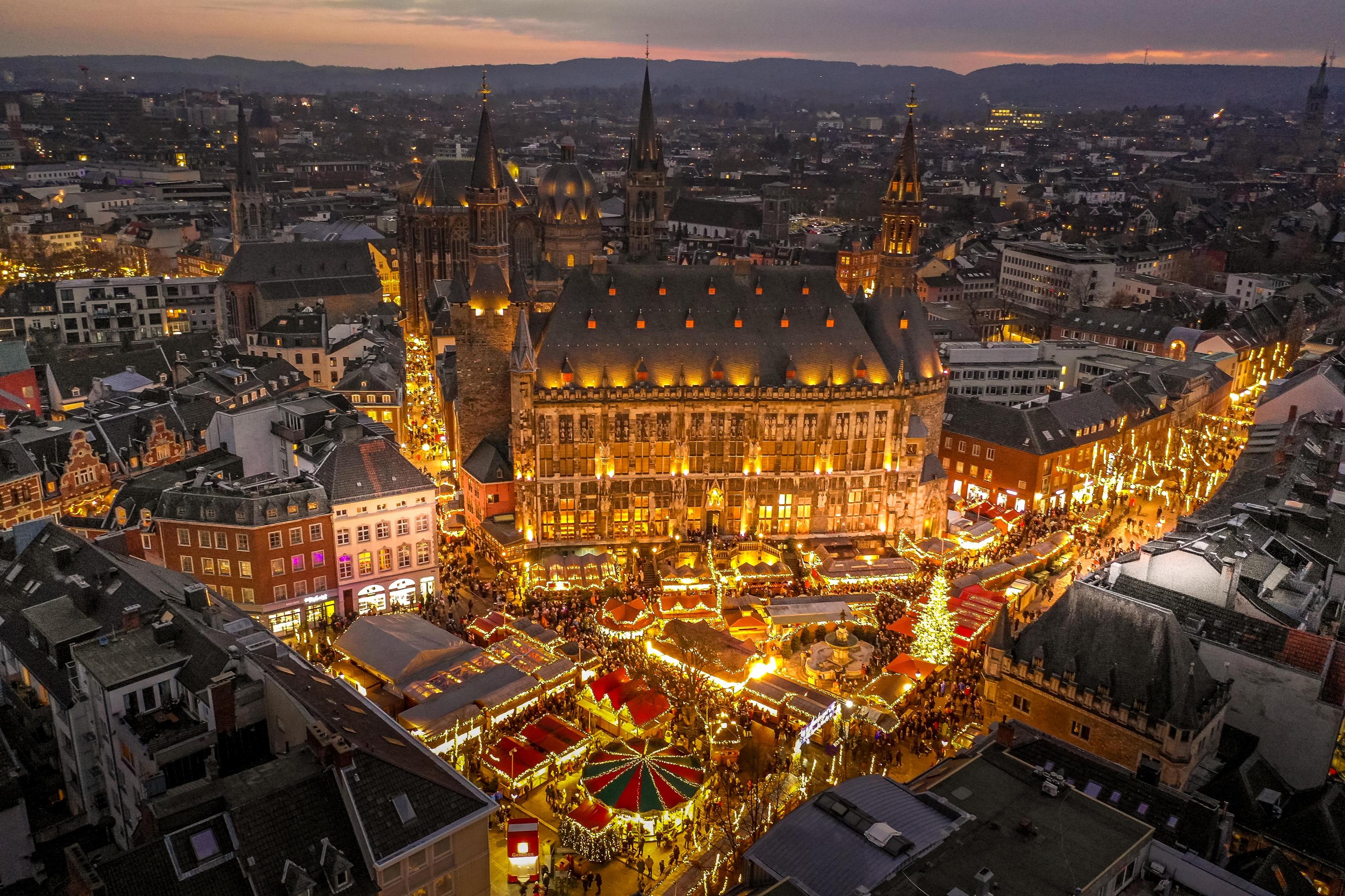 Der Aachener Weihnachtsmarkt rangiert auch in diesem Jahr wieder unter den zehn schönsten Weihnachtsmärkten Europas.