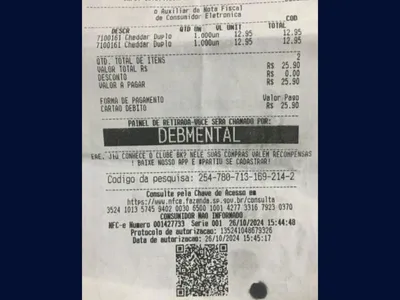 Funcionária de lanchonete de SP identifica cliente como 'debmental' e é demitida