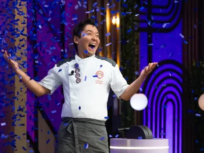 Cesar é campeão do MasterChef Confeitaria: reveja anúncio de Ana Paula Padrão