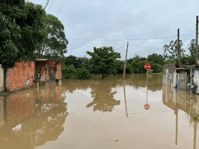 Nível do Rio Capivari, em Monte Mor, continua a subir e chega a 4,54 metros